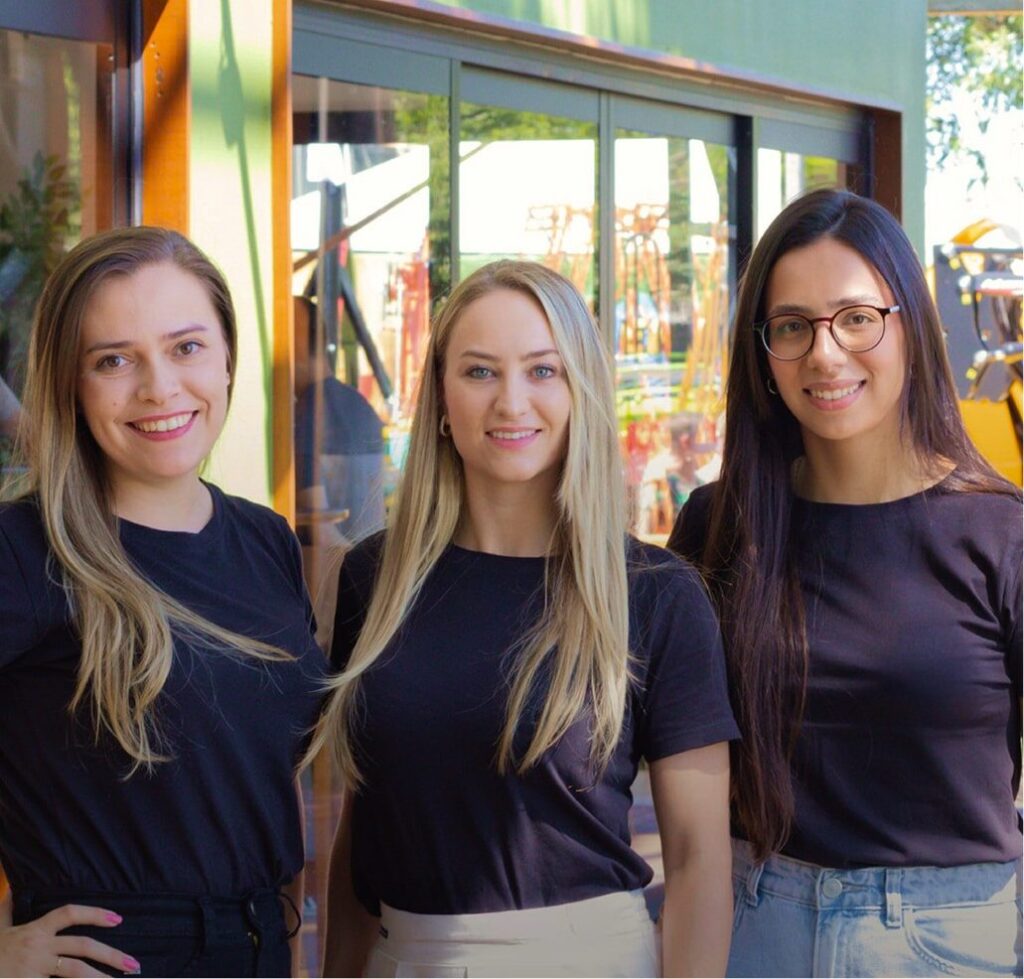 Mulheres que fazem parte da equipe da Invek
